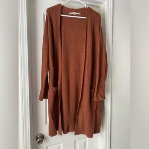 Chelsey and Violet rust colored duster